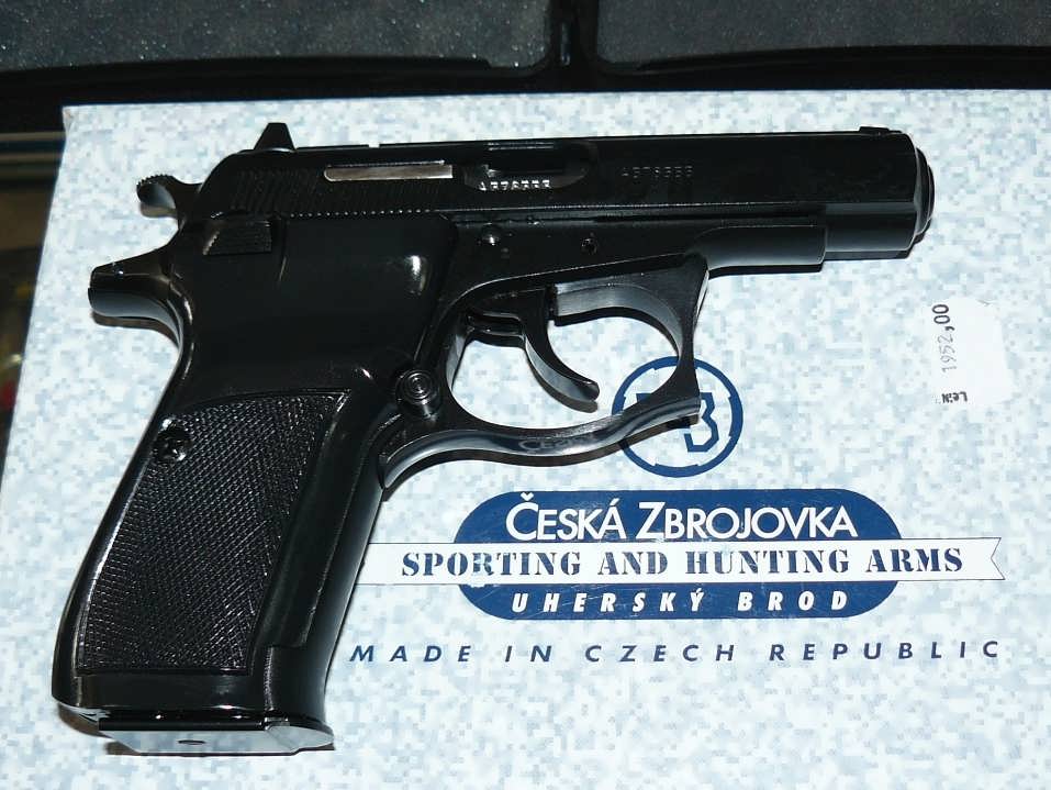 Pretul la CZ 83